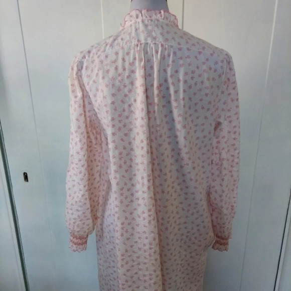 Vintage  Miss Elaine Pink White House Coat Robe Smocked Neck and CuffsVintage  M - Picture 14 of 16